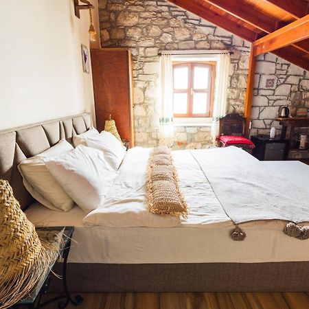 Lavantali Konak Otel Restoran Seferihisar Bagian luar foto