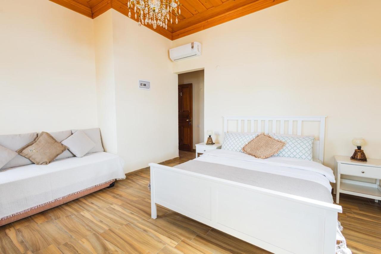 Lavantali Konak Otel Restoran Seferihisar Bagian luar foto