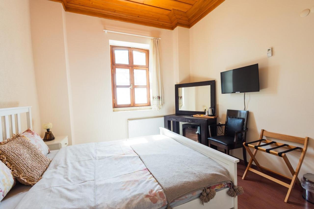 Lavantali Konak Otel Restoran Seferihisar Bagian luar foto
